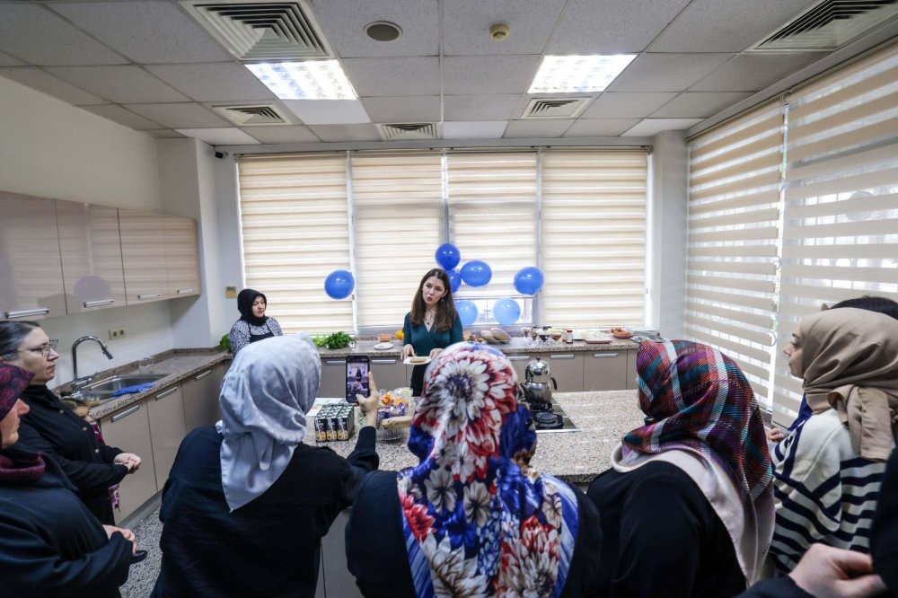 Dünya diyabet günü'nde ümraniye'de sağlıklı yaşam atölyesi düzenlendi